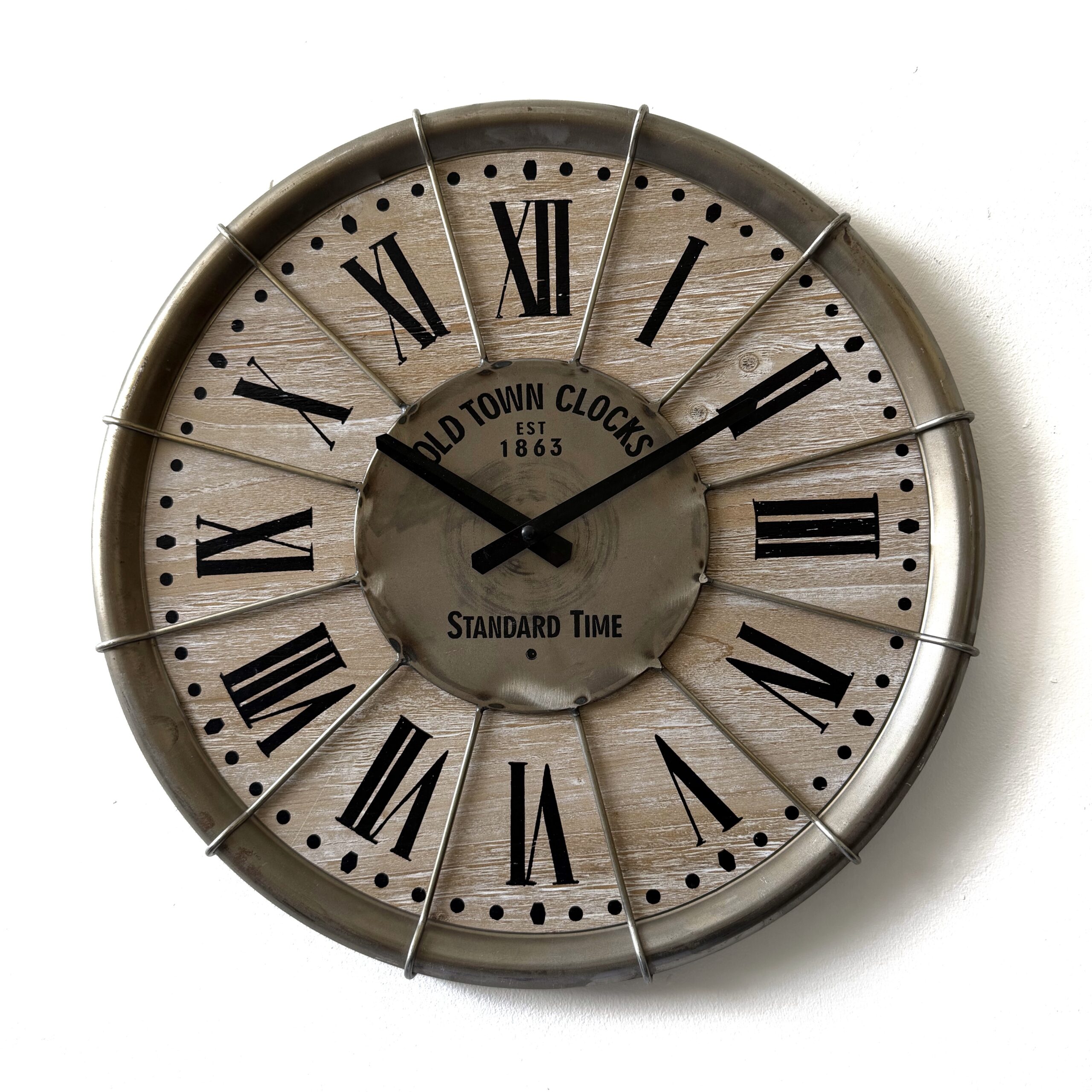 Reloj grande de pared color dorado