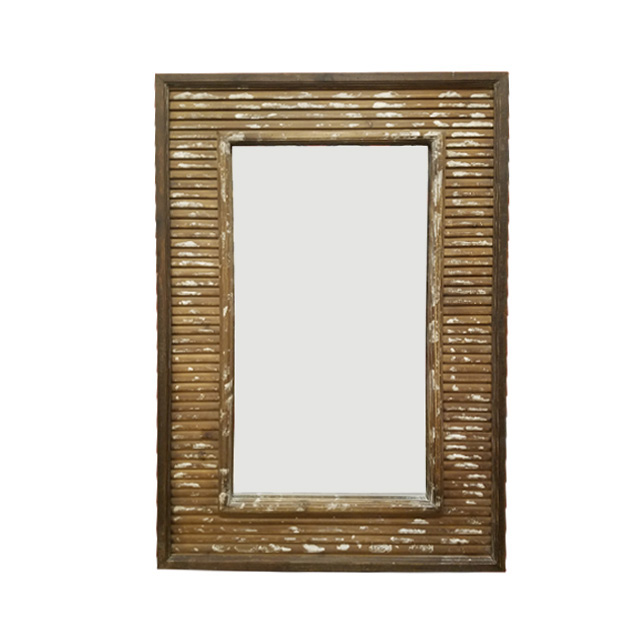 Espejo de pared mediano con marco de madera