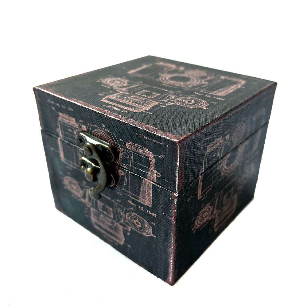 Caja de madera con diseño de cámara  color negro